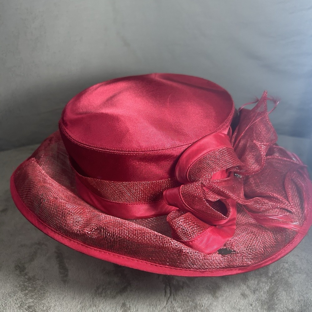 Plaza Suite NY Red Sinamay Derby Church Hat Feather Red Hat Society OS - Picture 3 of 10